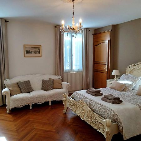 La Belle Vienne Bed & Breakfast Exideuil-sur-Vienne Ngoại thất bức ảnh